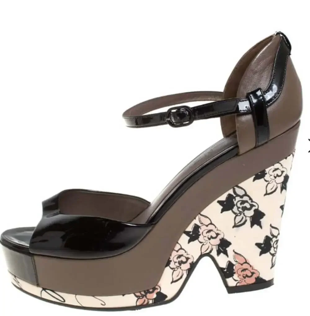 Chanel Black/Grey Patent And Leather Wedge Sandals Side 39.5